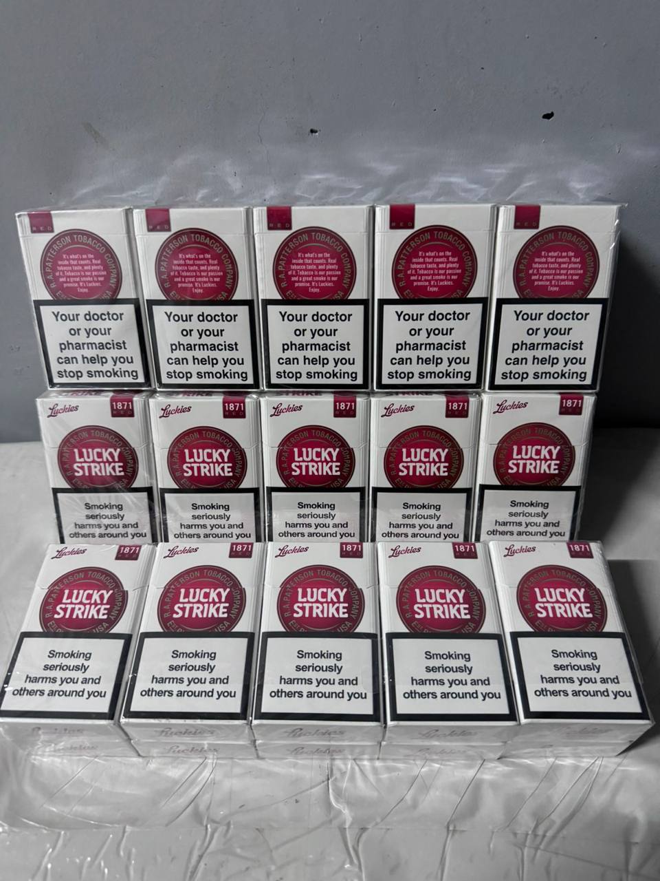 Lucky Strike Red 1 Lucky Strike Red