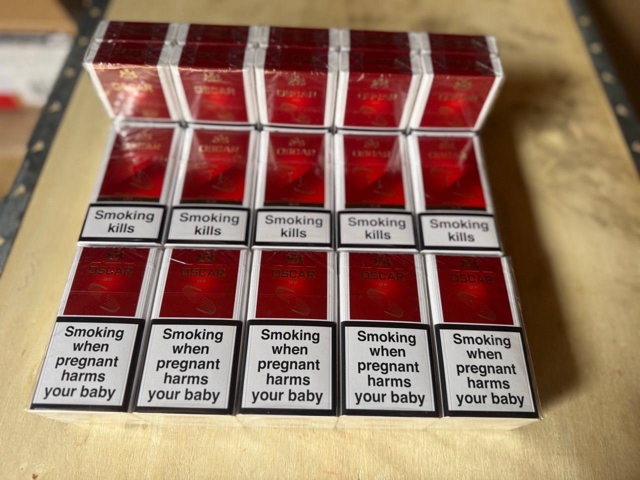 Oskar Demi red 2 Oskar Demi red — изображение 2